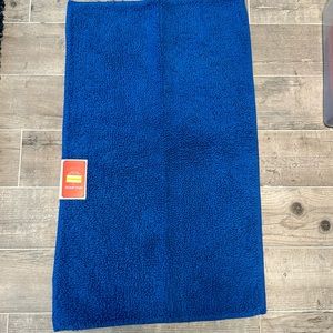 NWT Opal House Bathrug